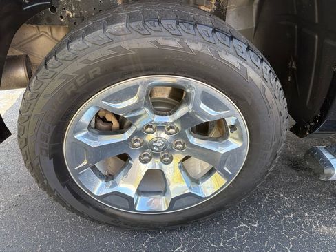 Used 2020 RAM 1500 Big Horn AWD/4WD image 4