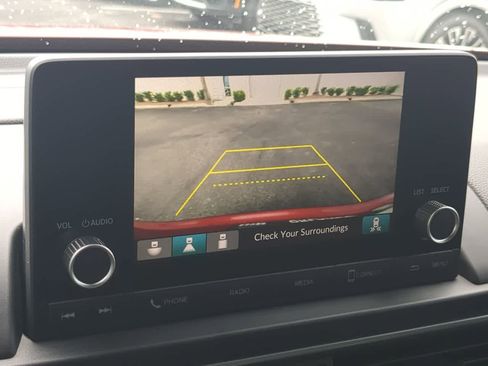 Used 2025 Honda Pilot Sport image 29