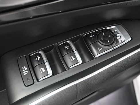 Certified 2026 Kia Sorento S FWD image 10