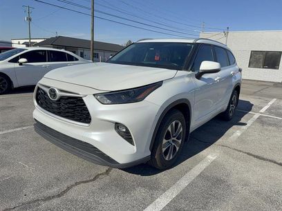 Used 2023 Toyota Highlander XLE