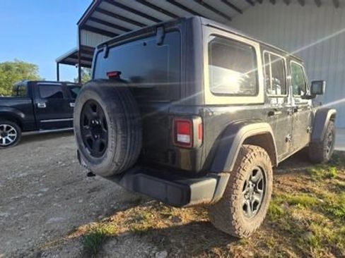 Used 2022 Jeep Wrangler Unlimited Sport AWD/4WD image 7