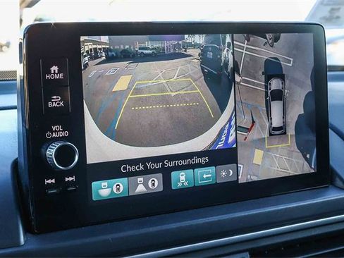 Used 2023 Honda Pilot Elite image 27