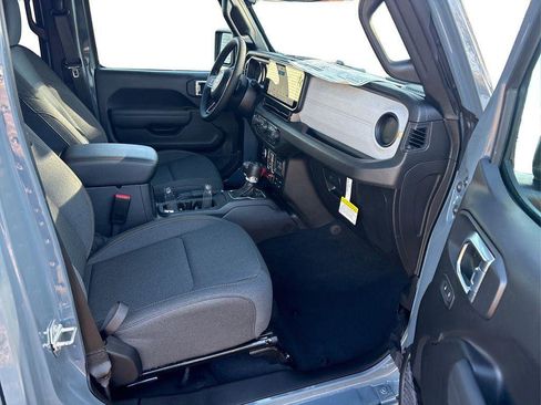 New 2026 Jeep Wrangler Willys AWD/4WD image 19