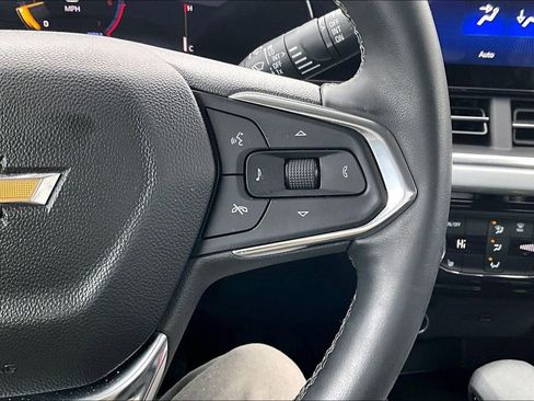 Used 2024 Chevrolet Trax LT w/ LT Convenience Package image 13