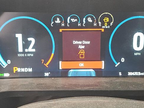 Used 2022 Ford F150 Lariat image 14