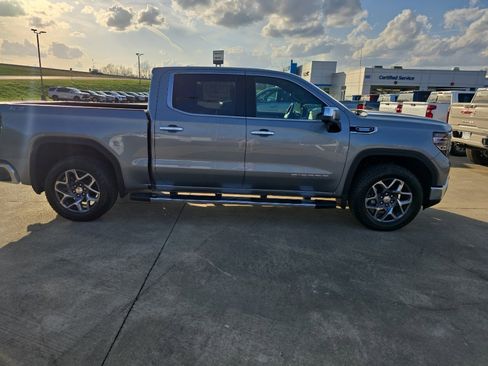 New 2026 GMC Sierra 1500 SLT w/ SLT Premium Plus Package image 4