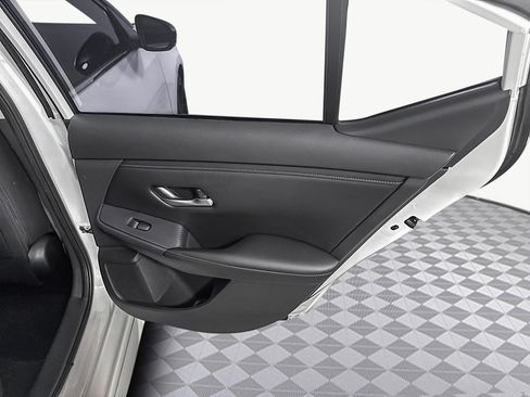 Used 2024 Nissan Sentra SR image 27