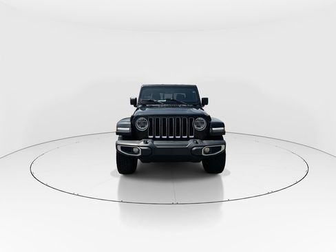 Used 2022 Jeep Gladiator Overland w/ Popular Equipment Package AWD/4WD image 3