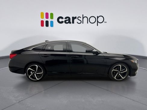 Used 2018 Honda Accord Sport image 6
