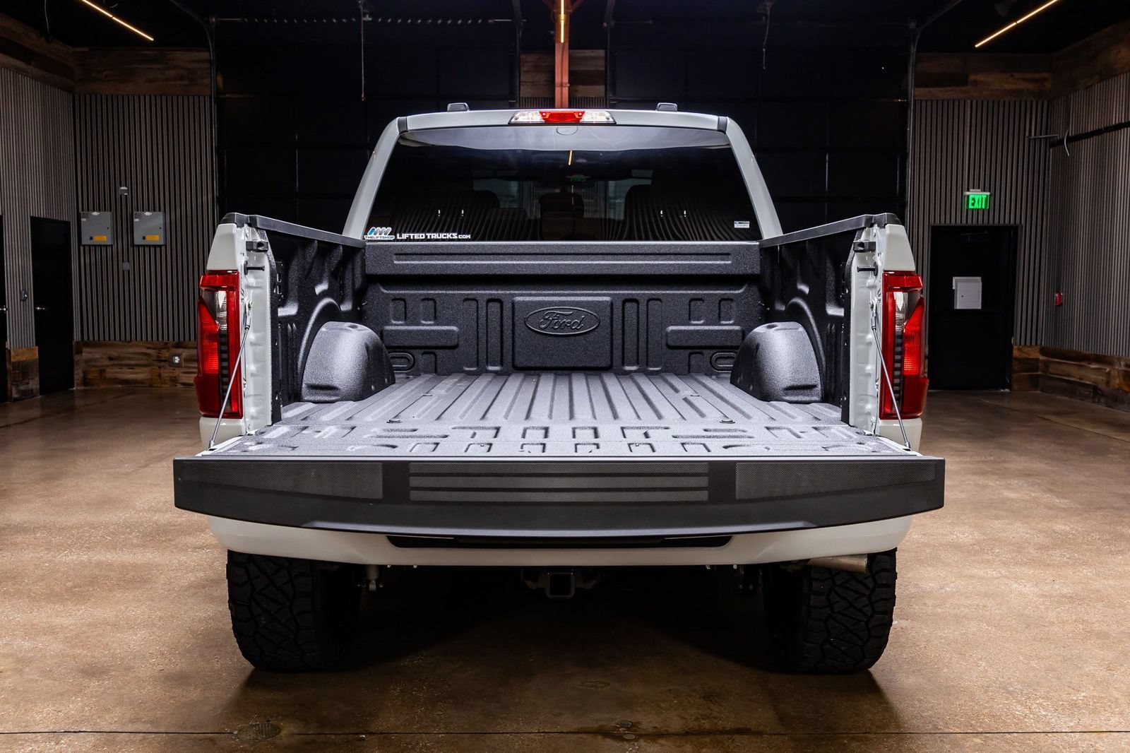 Used 2026 Ford F150 XLT w/ XLT Black Appearance Package AWD/4WD image 9