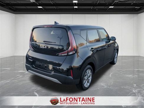 Used 2023 Kia Soul LX w/ Option Group 015 image 5