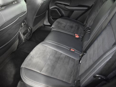 Used 2023 Mitsubishi Outlander SE image 48