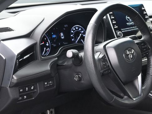 Used 2022 Toyota Avalon Touring image 43