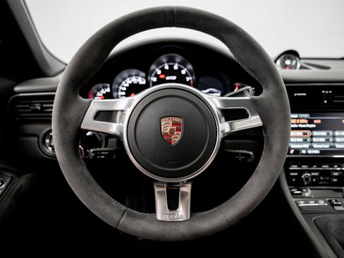 Used 2016 Porsche 911 Carrera GTS RWD image 10