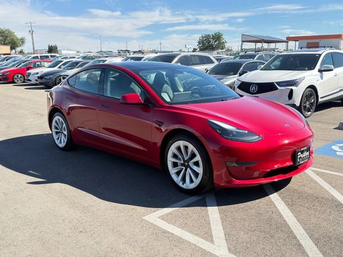 Used 2023 Tesla Model 3 Standard Range RWD image 3