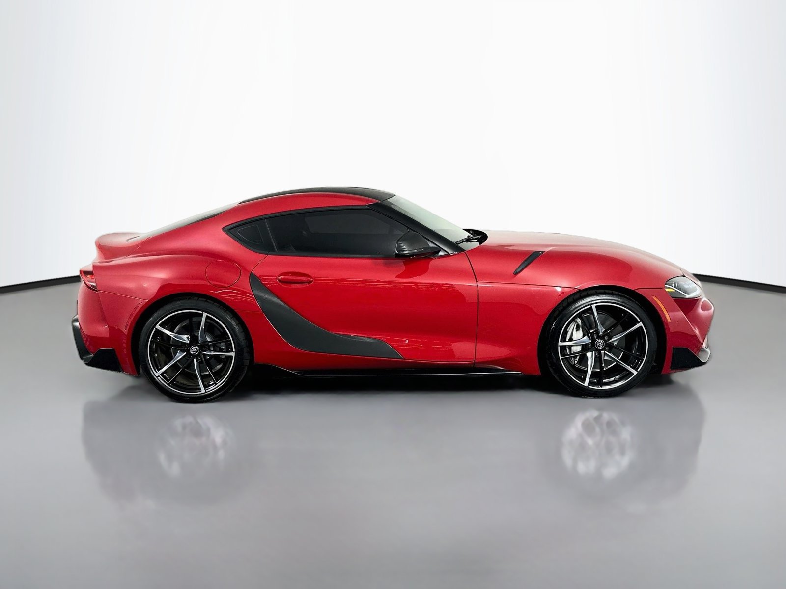 Used 2020 Toyota Supra w/ Driver Assist Package RWD image 8