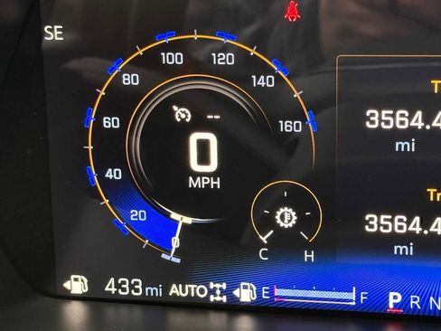 Used 2026 Chevrolet Colorado Z71 AWD/4WD image 46
