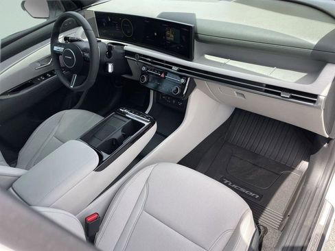 New 2026 Hyundai Tucson Limited image 16