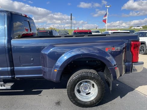 Used 2018 Ford F350 Lariat w/ Lariat Value Package image 36