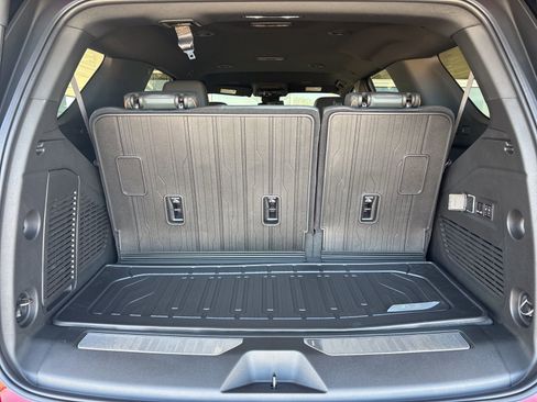 New 2026 GMC Yukon AT4 w/ LPO, Floor Liner Package image 19