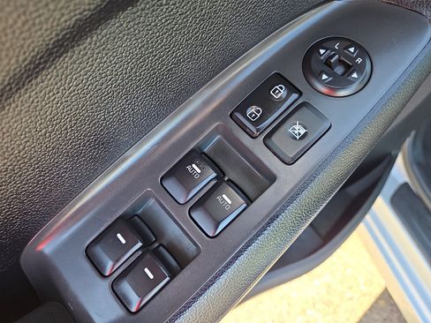 Used 2018 Kia Forte EX image 11