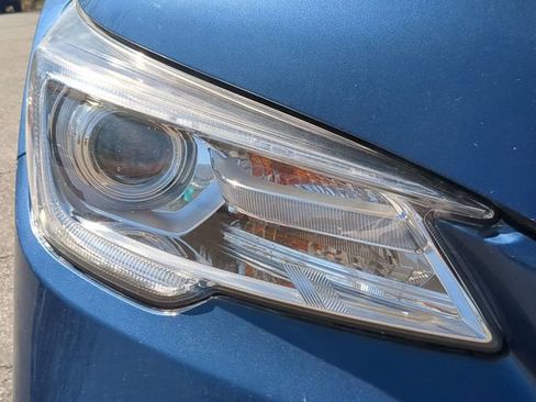 Used 2021 Subaru Ascent Touring w/ Popular Package #2A image 9