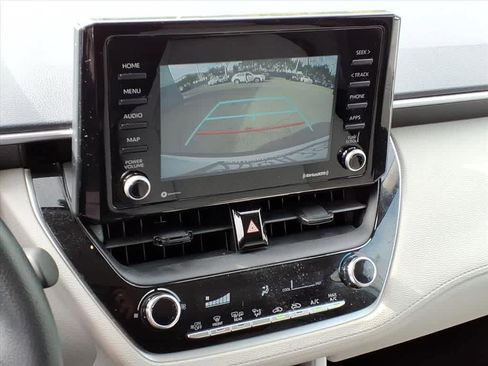 Used 2022 Toyota Corolla Cross L image 22