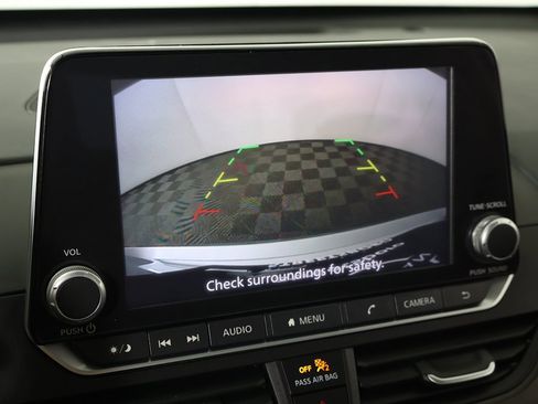 Used 2024 Nissan Altima 2.5 SV image 36