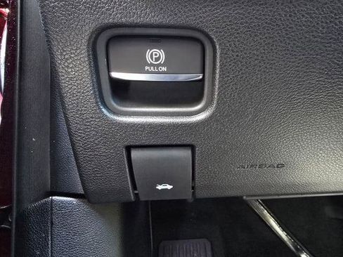 Certified 2024 Jeep Grand Cherokee L Overland w/ Luxury Tech Group IV AWD/4WD image 12