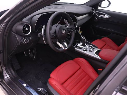 New 2026 Alfa Romeo Giulia AWD image 6