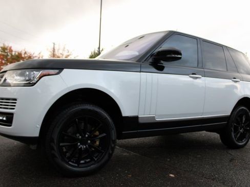 Used 2016 Land Rover Range Rover image 9