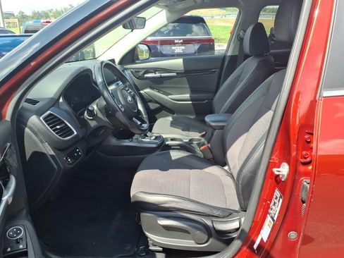 Certified 2021 Kia Seltos S FWD image 13