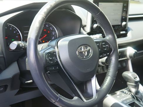 Used 2020 Toyota RAV4 XLE Premium AWD/4WD image 14