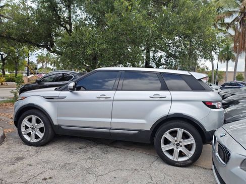 Used 2014 Land Rover Range Rover Evoque Pure Plus AWD/4WD image 4
