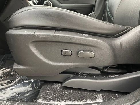 Used 2016 Chevrolet Trax LT w/ LT Convenience Package image 9