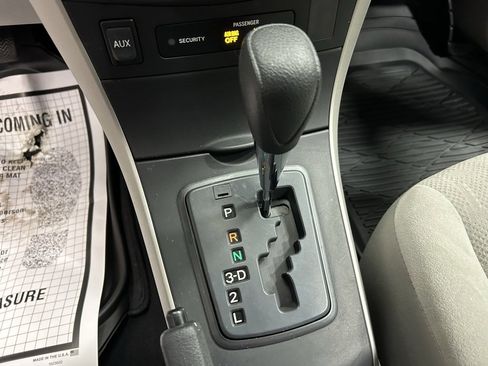 Used 2013 Toyota Corolla L image 11