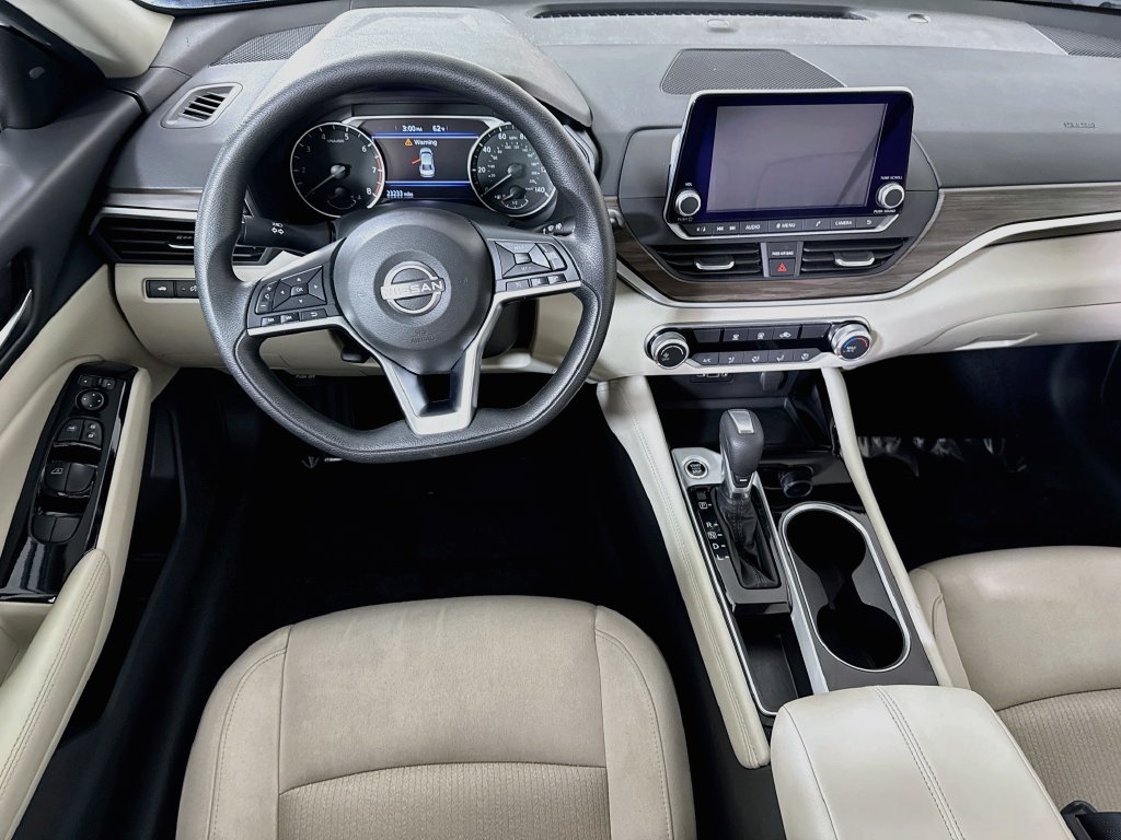 Certified 2023 Nissan Altima 2.5 SV FWD image 4