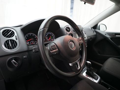 Used 2015 Volkswagen Tiguan S AWD/4WD image 8