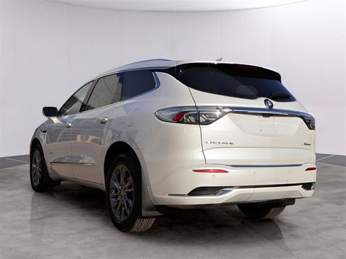 Used 2023 Buick Enclave Avenir w/ Avenir Technology Package image 5