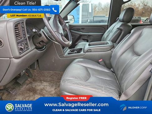 Used 2003 Chevrolet Avalanche 4x4 w/ Suspension Package, Off-Road image 9