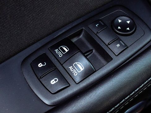 Used 2019 Dodge Challenger R/T w/ Blacktop Package image 10