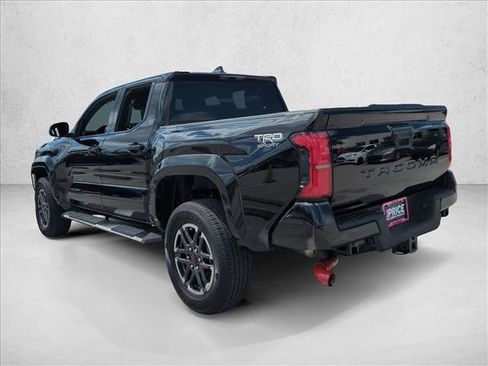 Certified 2025 Toyota Tacoma TRD Sport AWD/4WD image 8