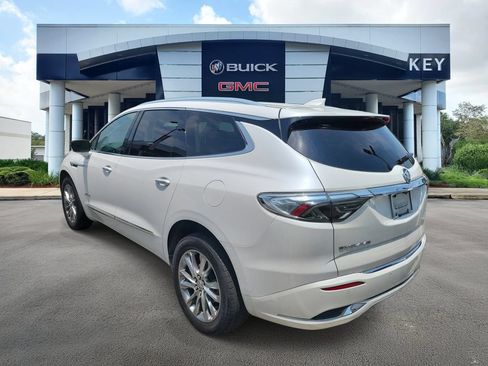 Used 2023 Buick Enclave Avenir w/ Avenir Technology Package FWD image 4