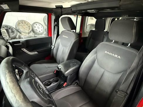 Used 2016 Jeep Wrangler Unlimited Sahara w/ Dual Top Group image 12