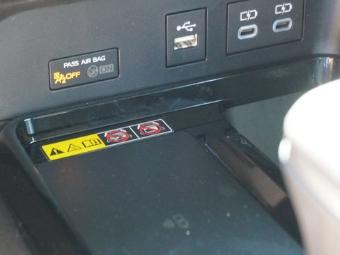 Used 2026 Toyota Camry XLE FWD image 24