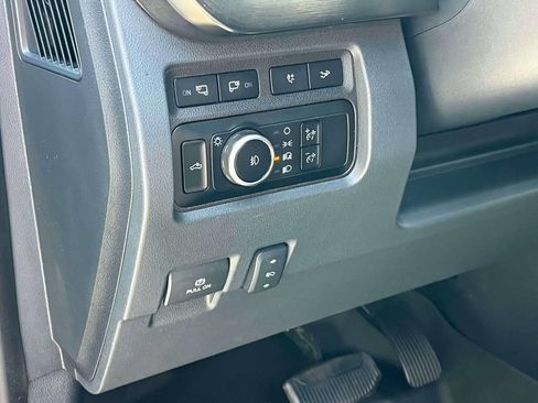 Used 2024 Ford F250 Lariat w/ Lariat Ultimate Package AWD/4WD image 28