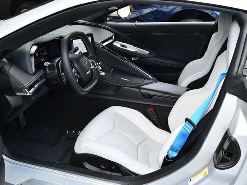 Used 2024 Chevrolet Corvette Stingray Coupe w/ Chrome Exterior Badge Package image 35