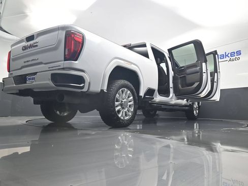 Used 2020 GMC Sierra 2500 Denali w/ Denali Ultimate Package AWD/4WD image 61