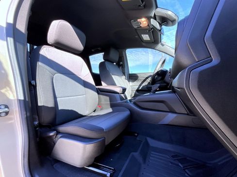 Used 2023 Chevrolet Colorado Trail Boss w/ Technology Package image 16