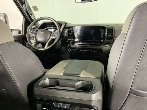 Used 2025 Chevrolet Silverado 2500 ZR2 w/ ZR2 Bison Edition AWD/4WD image 13